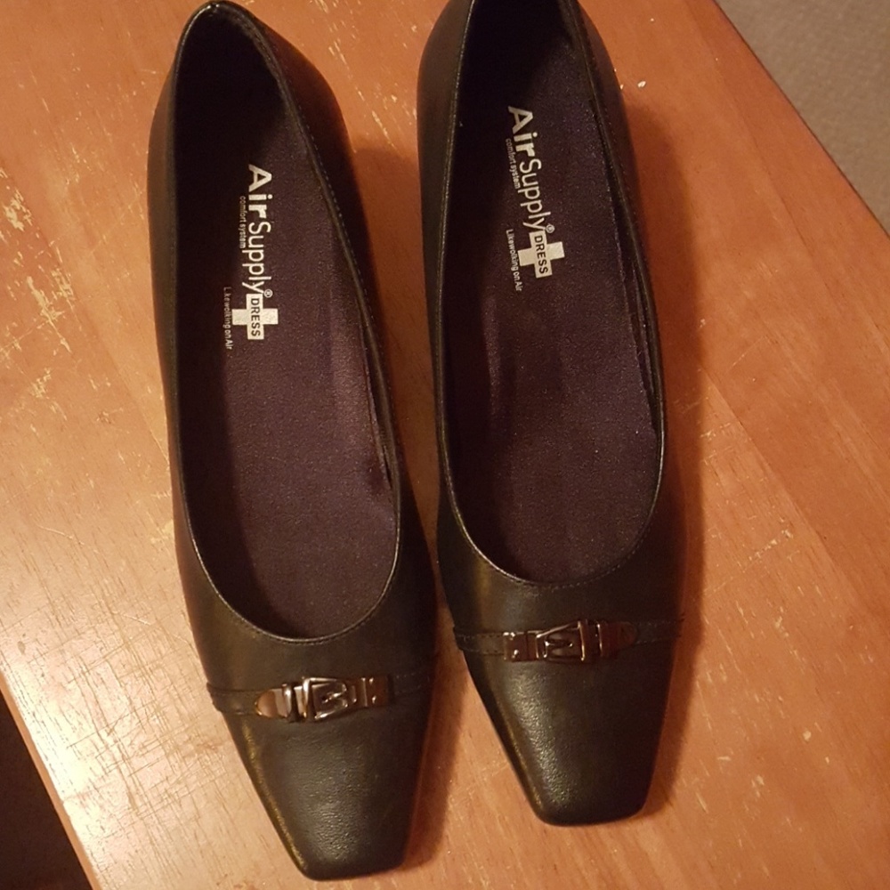 Shoes - Picture 2 of 2